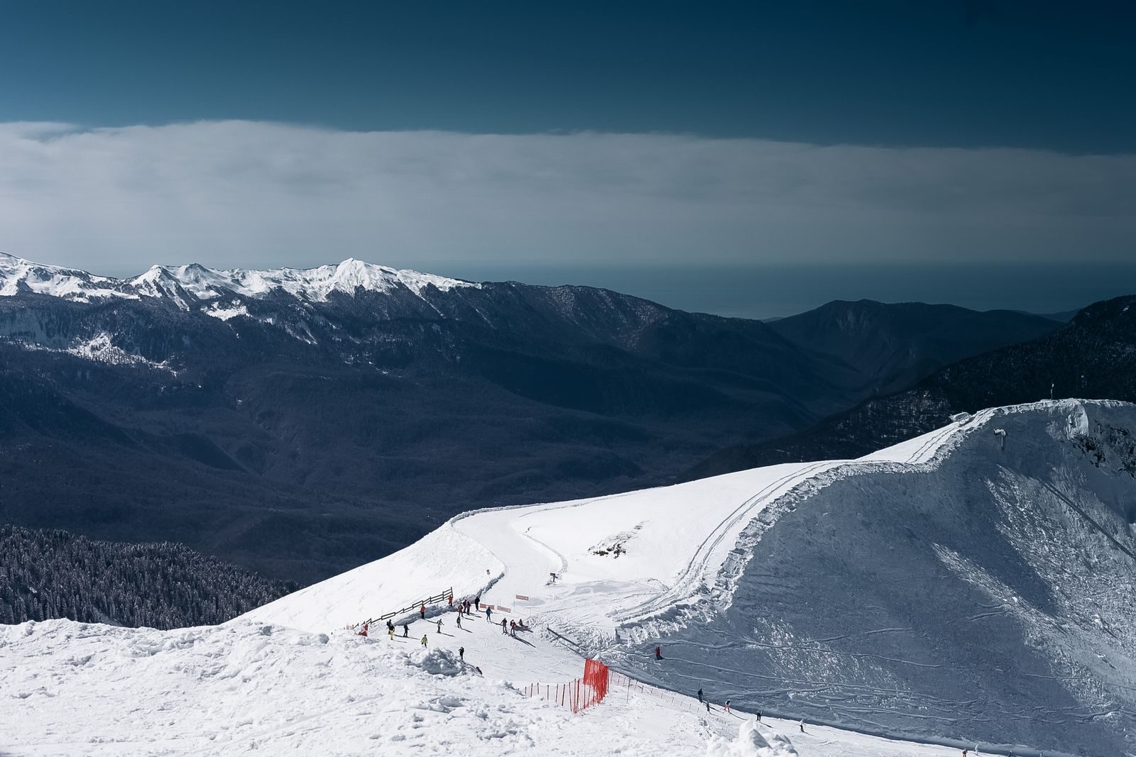 Pista de esquí en una estación de Andorra para clases particulares de adultos