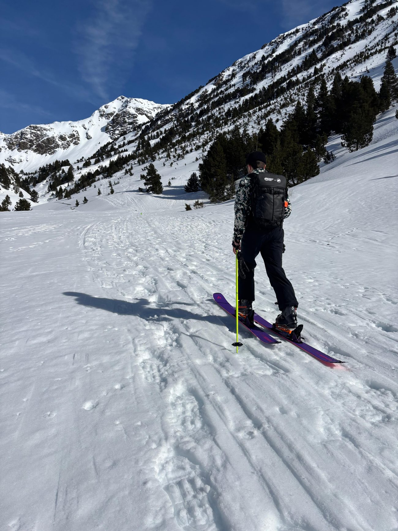 Marc esquiando fuera de pista en Andorra, perfeccionamiento técnico
